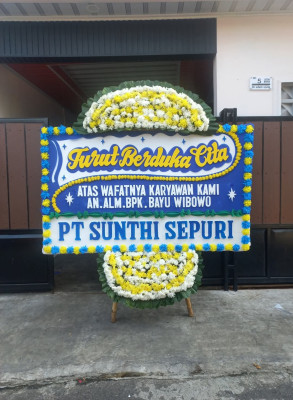 Papan Bunga Duka di Edera